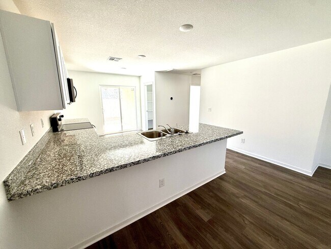 Building Photo - Beautiful 2024 Build 3 Bedroom Home- Move ...