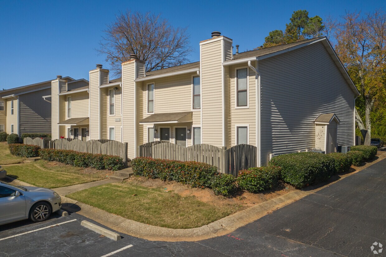 Lakeview Apartment Homes Stone Mountain Ga Apartment Finder