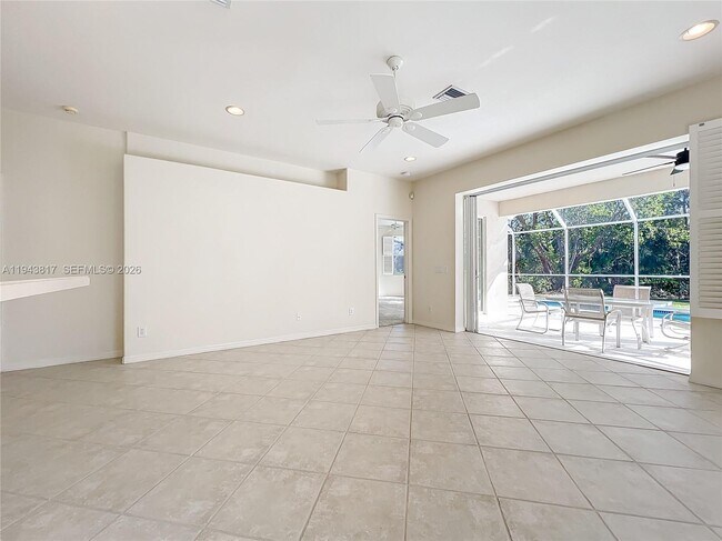 Building Photo - 4874 Sabal Lake Cir