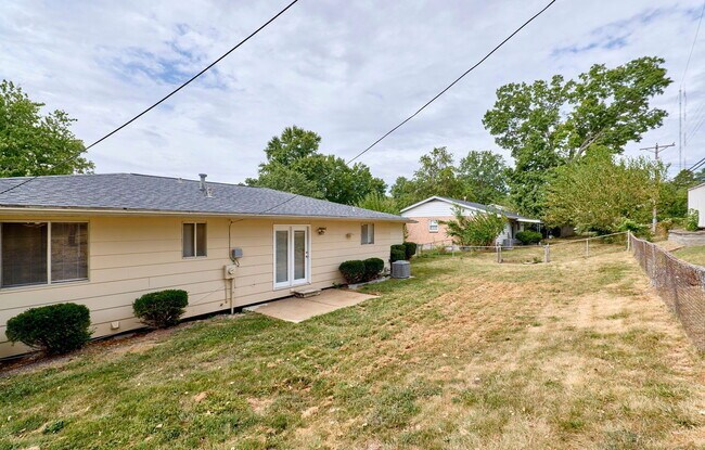 Building Photo - 11003 Fawnhaven Dr