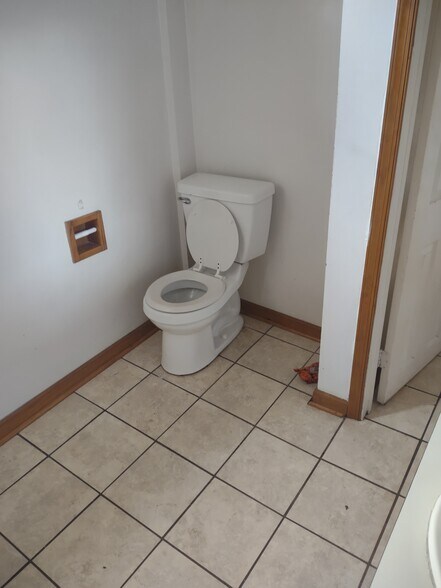 Building Photo - 1409 3rd St SW