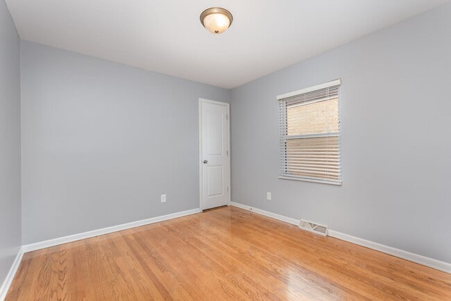 Building Photo - Ashburn 3 Bedroom