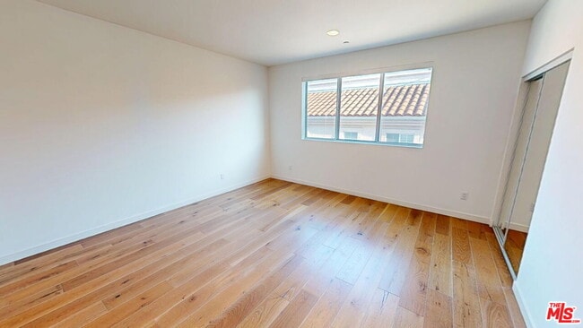 Building Photo - 1715 Armacost Ave