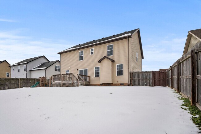 Building Photo - Move-In Special Available! Spacious 3BR Home with Bonus Room, Fireplace & Fenced Yard