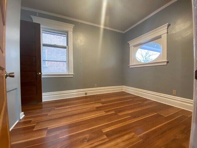 Building Photo - 743 Academy St