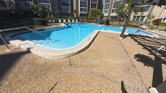 Building Photo - 1243 S M.L.K. Jr Ave