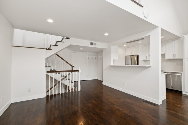 Building Photo - 24 Westwind St