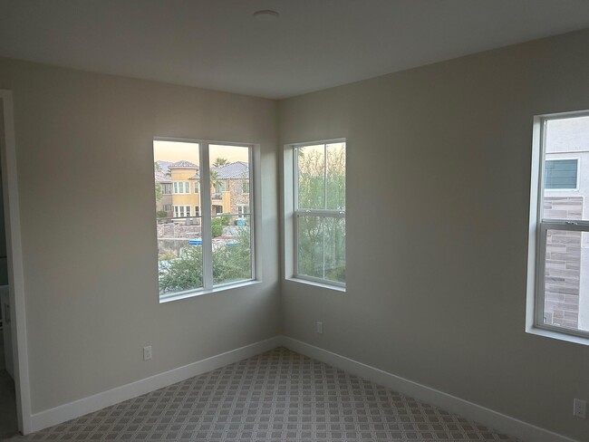 Building Photo - 43275 Passagio Lago Way