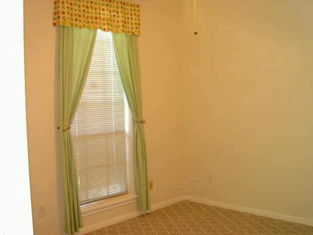 Building Photo - 4542 Springfield Lakes St