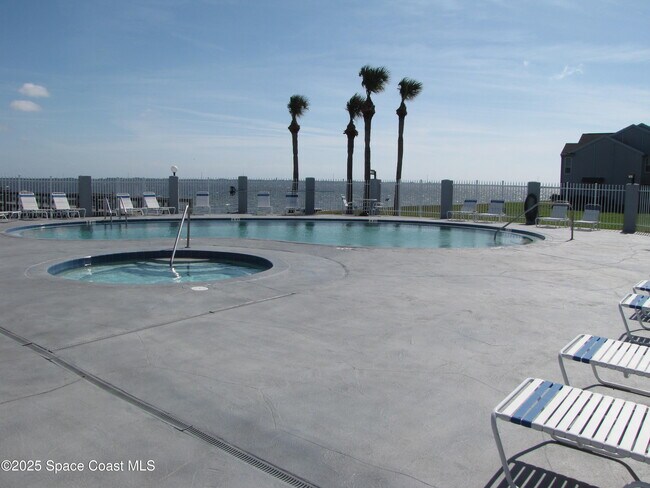 Building Photo - 7330 N Cocoa Blvd