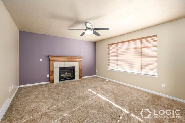Building Photo - Beautiful Home in Eagle Mountain!
