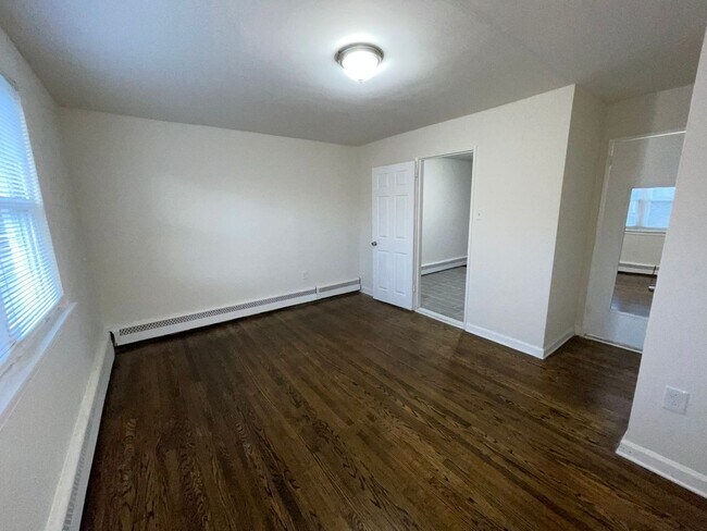 Building Photo - 6430 1/2 Tulip Street