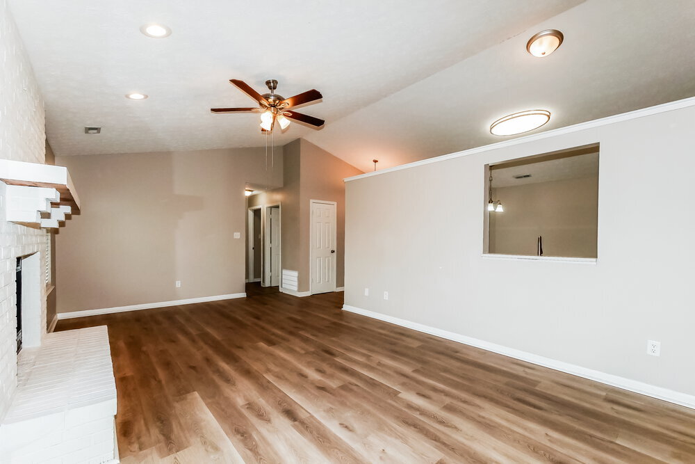 Building Photo - 6233 Carrie Cir