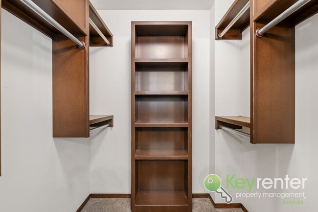 Building Photo - Beautiful 4 Bedroom 3 Bath | Goddard School District