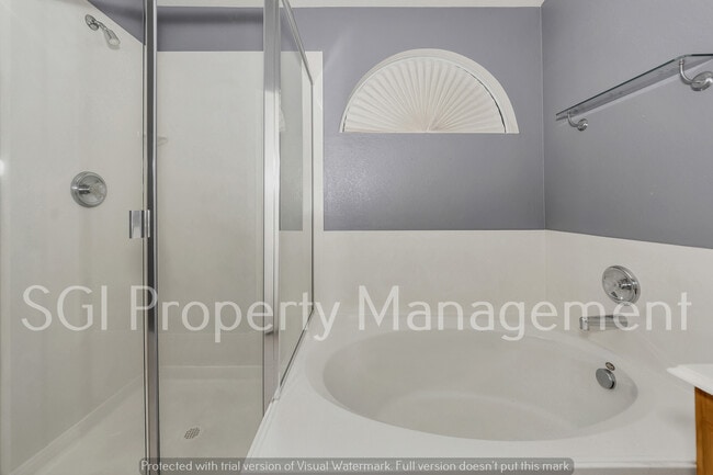 Building Photo - 10117 Sourwood Dr