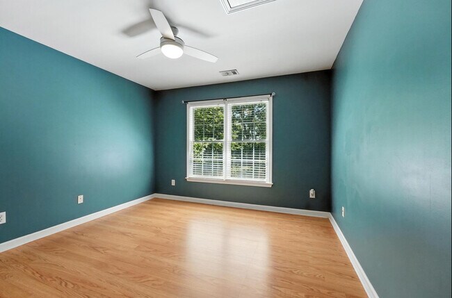 Building Photo - 1079 Blankets Creek Dr