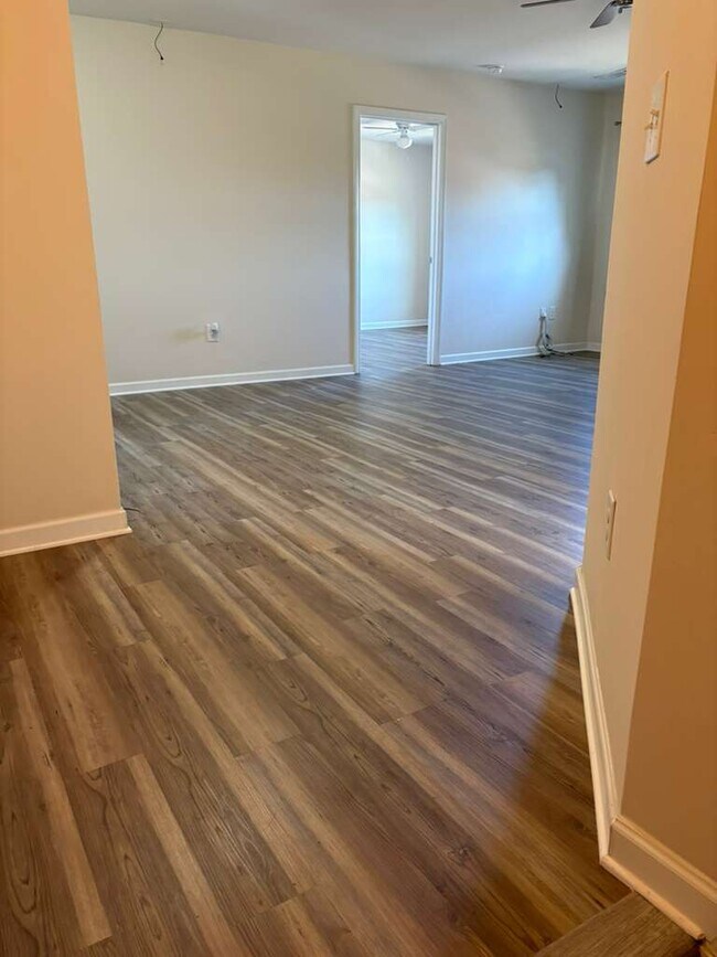 Building Photo - 4615 Fallow Ln