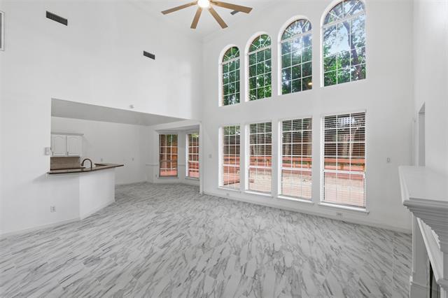 Building Photo - 305 W Mill Valley Dr