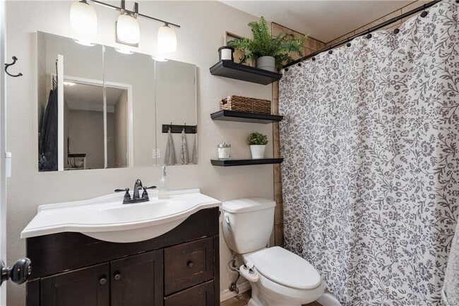 Building Photo - 8178 Santa Inez Dr