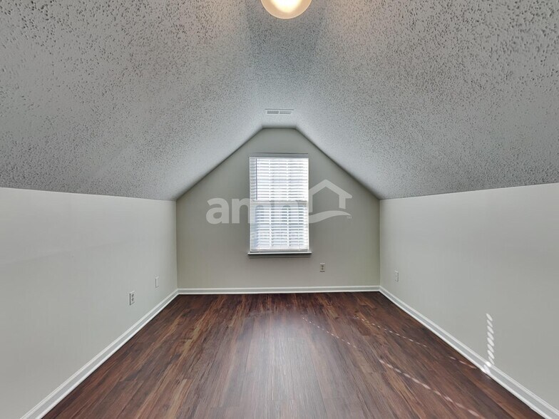 Building Photo - 11348 Red Finch Ln