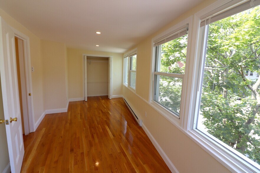 Building Photo - 2572 Massachusetts Ave