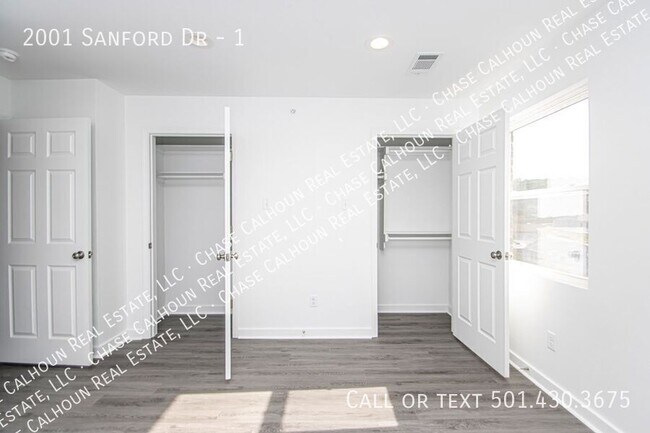 Building Photo - 2001 Sanford Dr