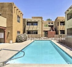 Building Photo - "Cozy 2-Bed 2 bath Condo”