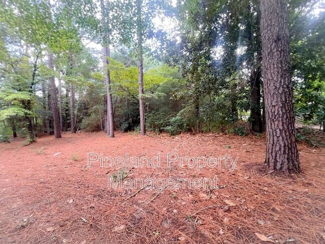 Building Photo - 2155 Goins Dr