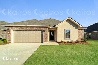 Building Photo - 21150 Chardonnay Dr