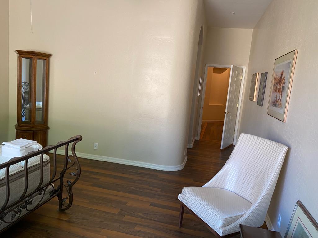 Building Photo - 7634 E San Fernando Dr