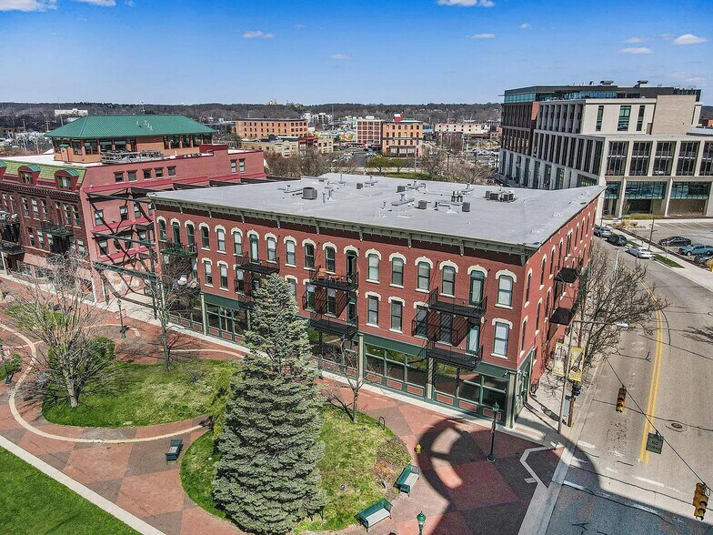 Building Photo - 222 N Kalamazoo Mall