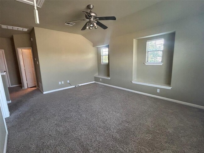 Building Photo - 2409 Dovetail St
