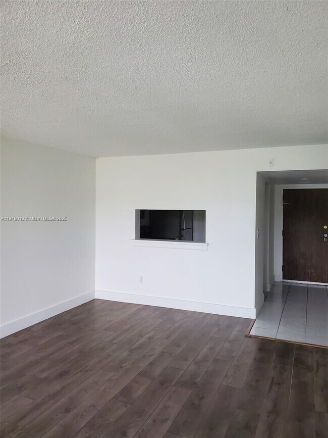 Building Photo - 496 NW 165th St