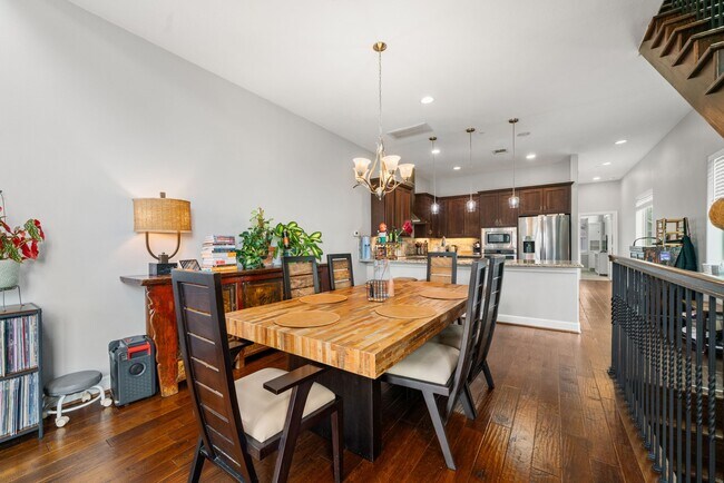 Building Photo - 1112 Andrews St