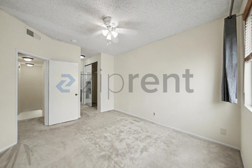 Building Photo - Unit 110