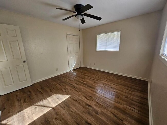 Building Photo - 3728 Opelousas St