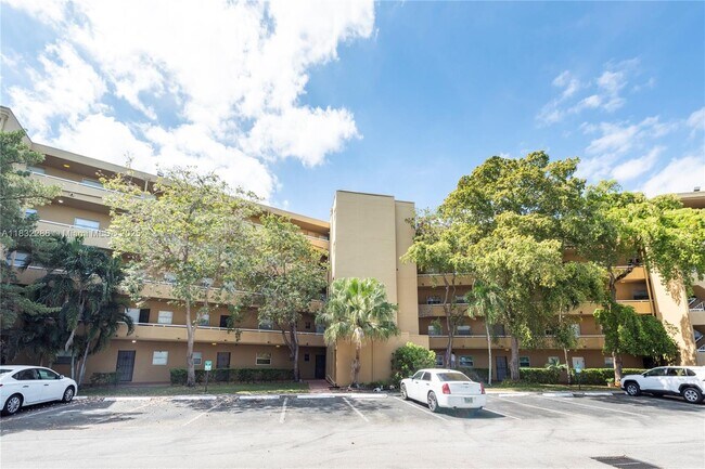 Building Photo - 4111 Stirling Rd