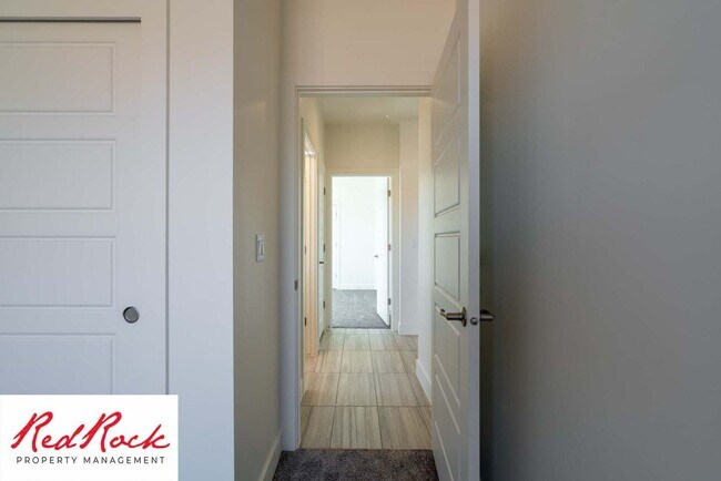 Building Photo - Incredible 3 Bedroom, 2 Bathroom Property ...