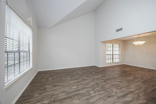 Building Photo - 86 W Stony Bridge Cir