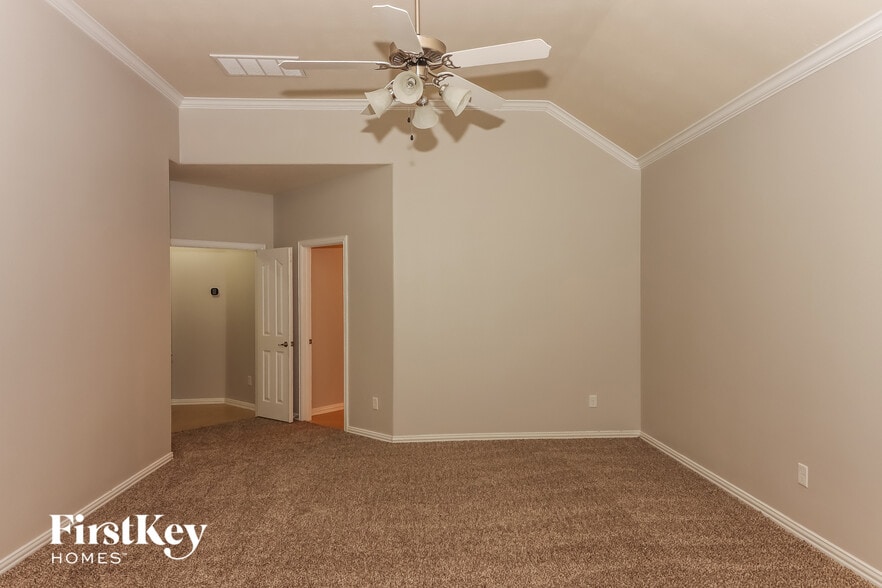 Building Photo - 2807 Angela Way Dr