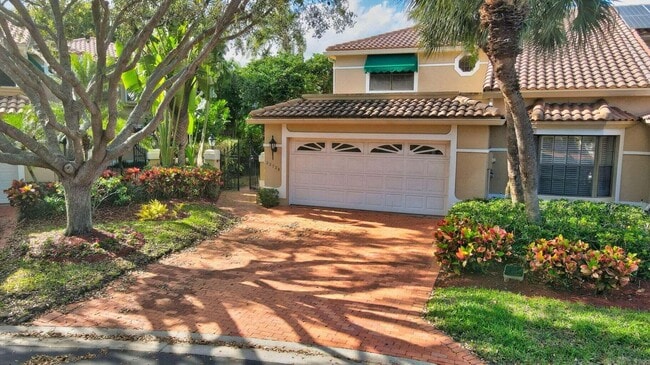 Primary Photo - 22728 Caravelle Cir