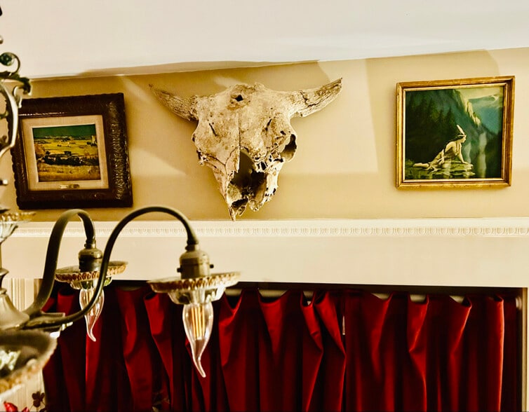 Building Photo - 425 S Washington St