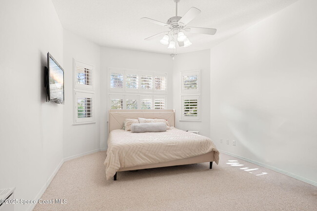 Building Photo - 379 Pentland Dr