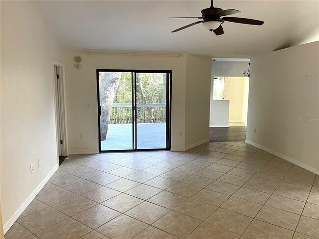 Building Photo - 4531 SW 83 Dr