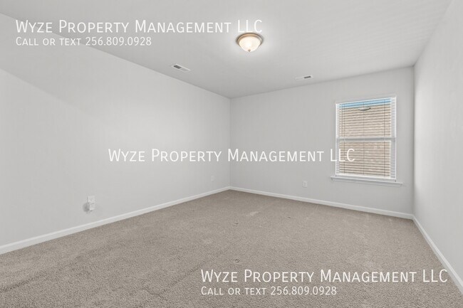 Building Photo - 283 Shubert Dr