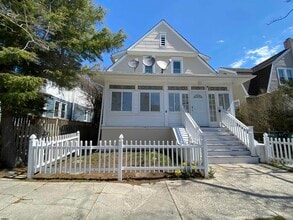Building Photo - 29 Bartram Ave