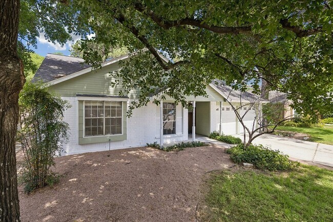 Building Photo - 9214 Grandview Park Dr