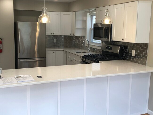 Building Photo - 227 Tuscan Rd