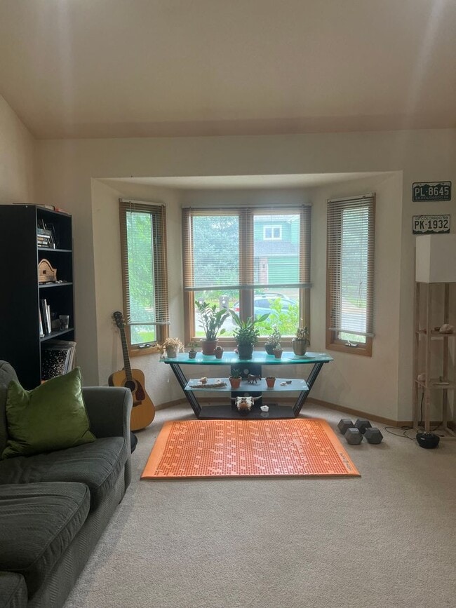 Building Photo - Spacious 4b/3ba House in North Boulder! Available NOW!