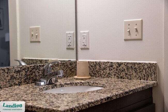 Building Photo - 1903 E Marshall St